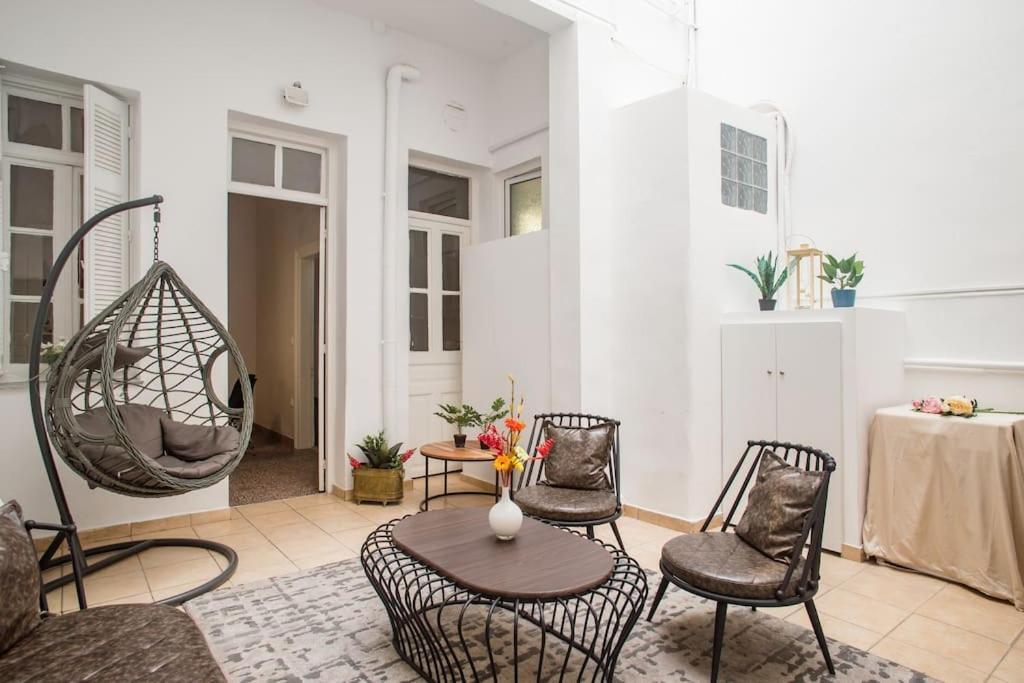 아테네 Splendid Full 5Bdr/3Bath/2Kitchens Mansion In Ath 아파트 외부 사진