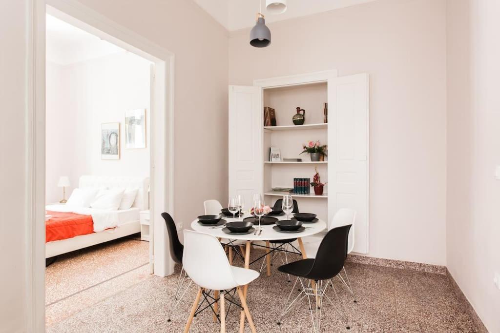 아테네 Splendid Full 5Bdr/3Bath/2Kitchens Mansion In Ath 아파트 외부 사진